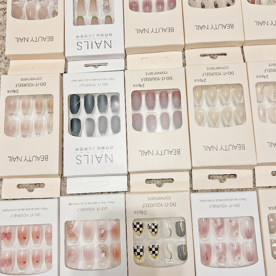 5boxes press on nails 24Pcs/box False Nails mixed random styles with jelly tabs