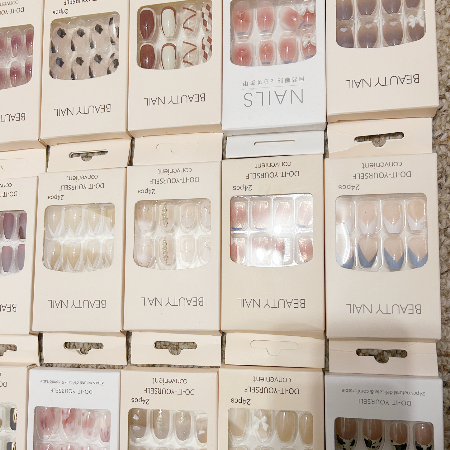 5boxes press on nails 24Pcs/box False Nails mixed random styles with jelly tabs