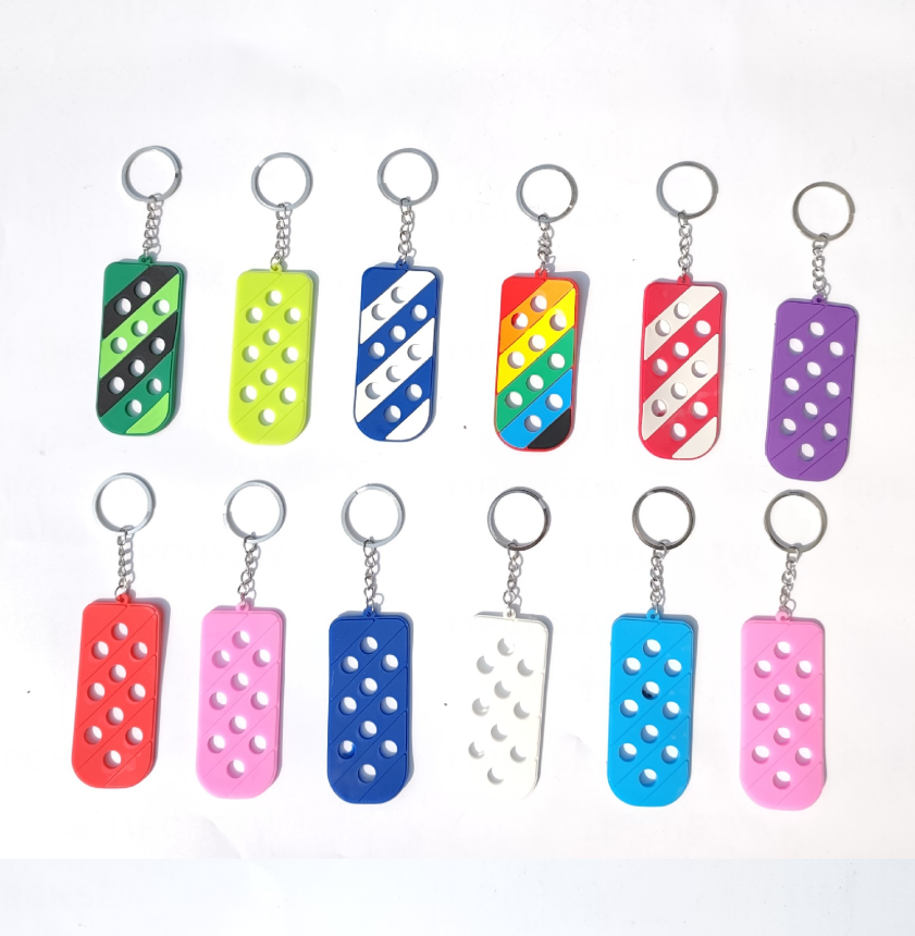 25pcs/Set Random Mix Plastic Shoe Charms Crocs Keychains PVC Key Chain with Hole